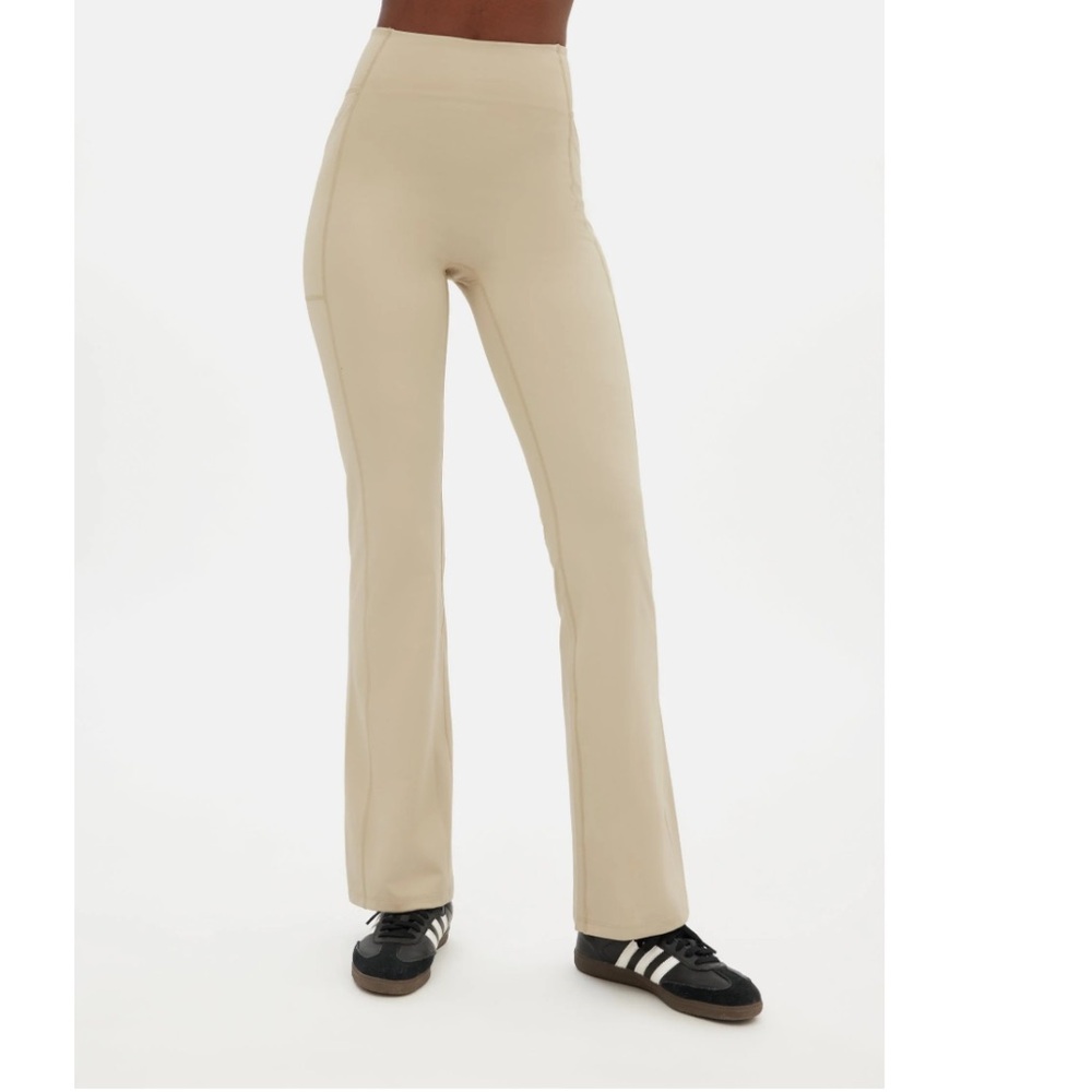 Girlfriend Collective Marble Compressive Pocket Flare Legging